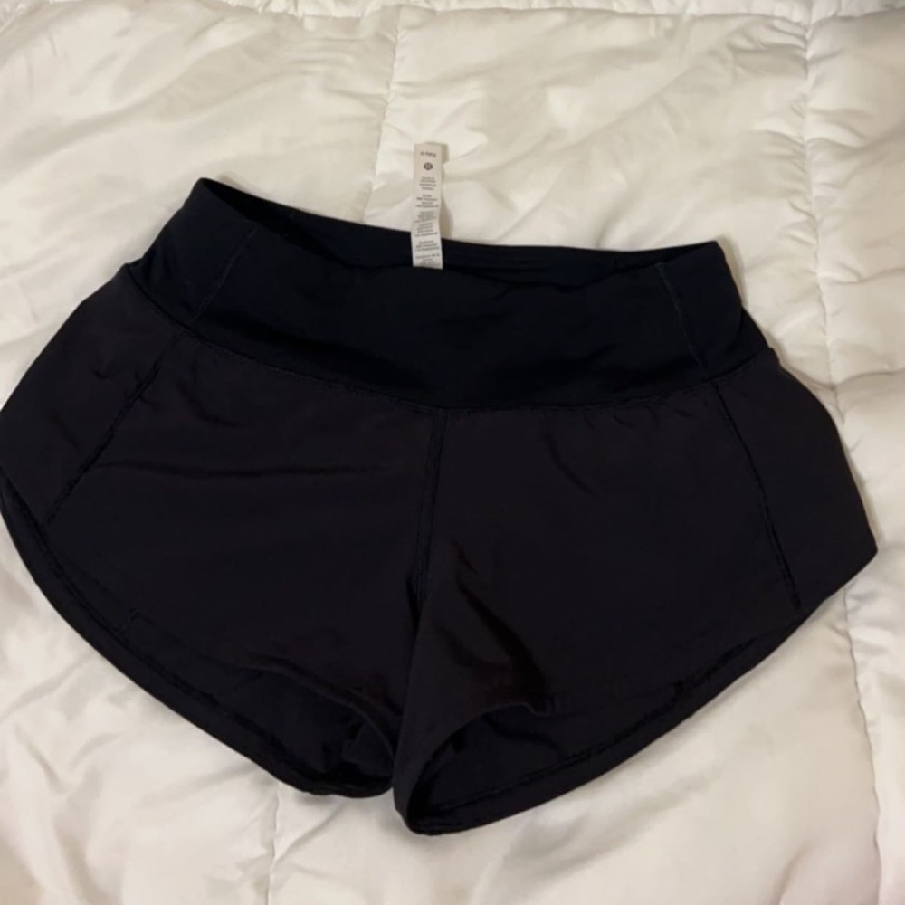 lululemon shorts, never worn